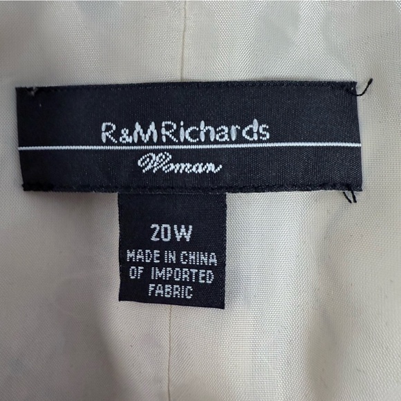 NWT R&M Richards Evening Jacket 20W Champagne & Black Diamond Rhinestone Clasp - Picture 8 of 11